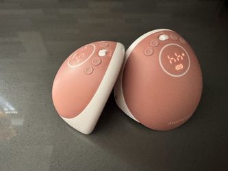 Momcozy M9 Wearable Breast Pump Double Set Pink w/ Case - Tested & Working