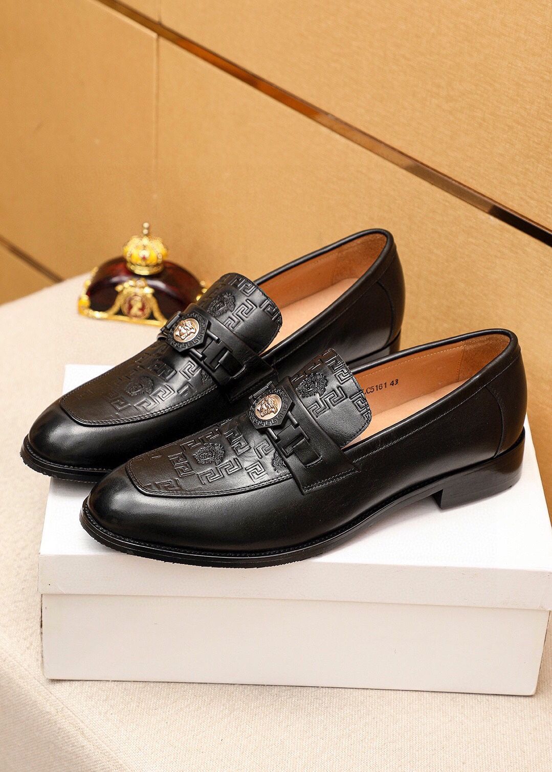 Versace Men’s Leather Shoes With Box 2025 New