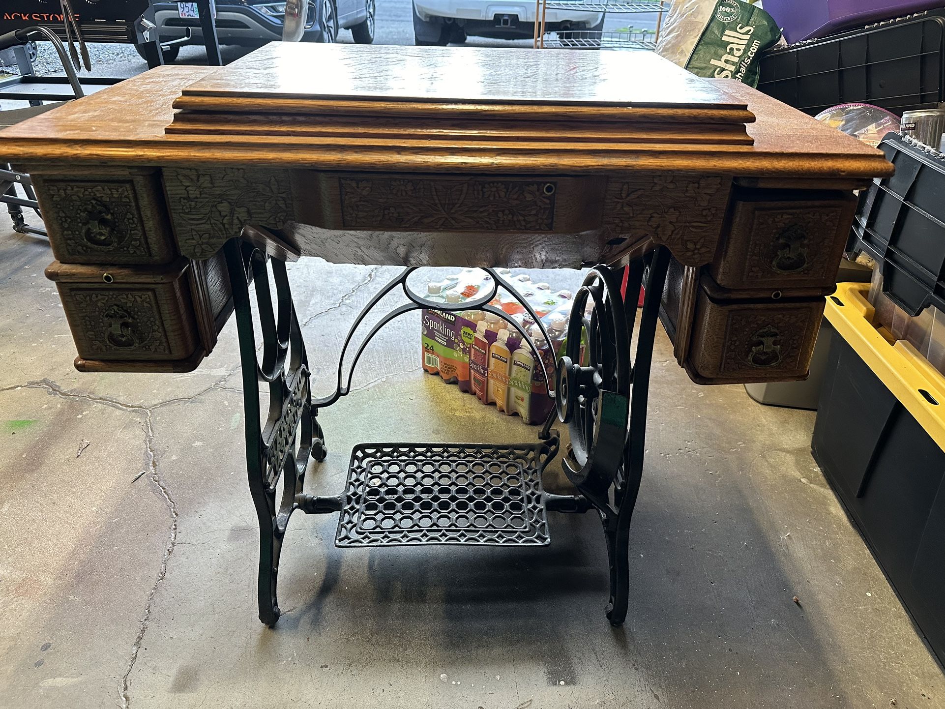 Sewing Machine Cabinet
