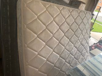 2 Queen size mattress