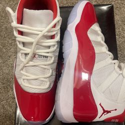 White n hotsell red 11s