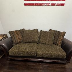 2 Seater Brown Sofa With 5 Pillows