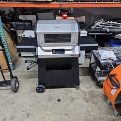 BBQ GRILL NEXGRILL NEEVO PROPANE DIGITAL