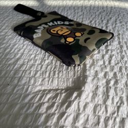  BAPE KIDS camo coin pouch / zip Wallet