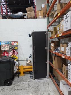 Flight Case / Musician Equipment/ Band Case $140.