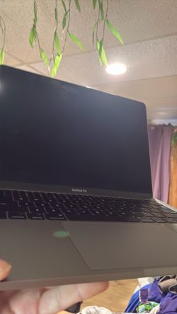 Mac Book 2017 128GB 13in screen