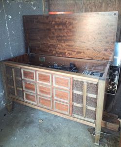 Vintage late 1960s  early 1970s morse am/fm stero console.mutiplex plex record changer$50obo