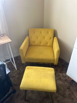 Yellow chair w/ leg rest
