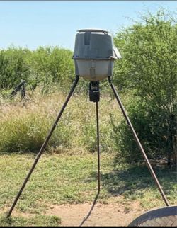 Moultrie Elite Feeder