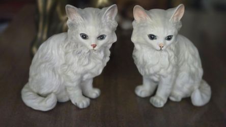 Pair of Cat Figures