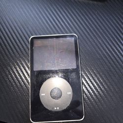 Apple iPod Classic 5th Generation 30GB Black A1136 - For Parts - 2007