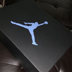 Jordan 5’s UNC