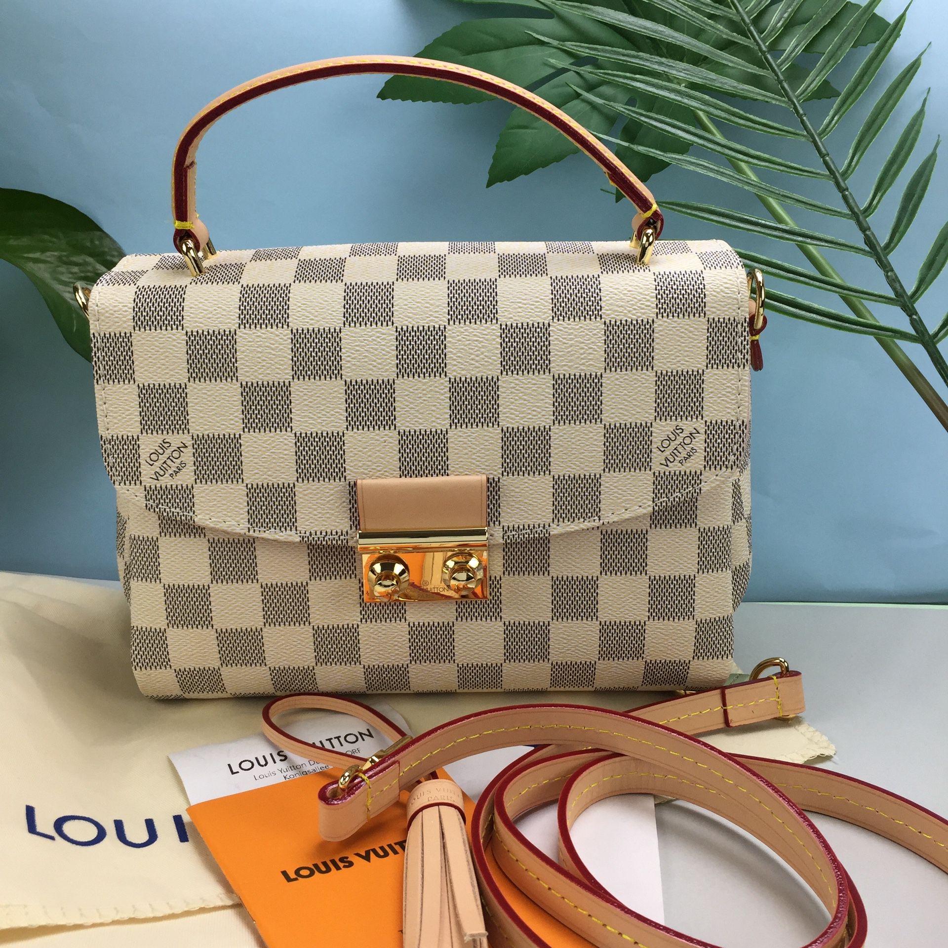 Louis Vuitton bag checkerboard messenger bag handbag shoulder bag ladies  for Sale in Yakima, WA - OfferUp