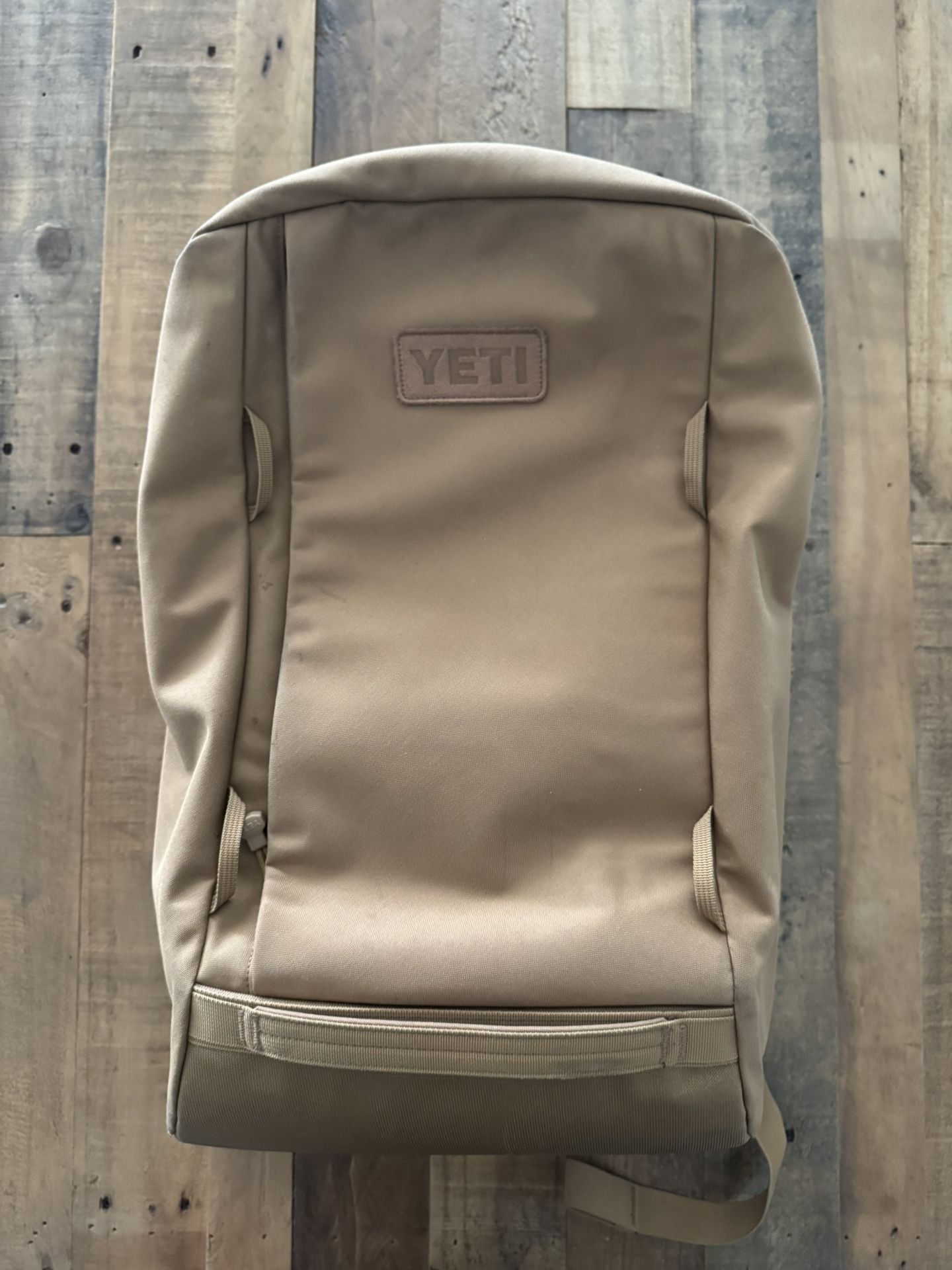 *** YETI Backpack 35L ***