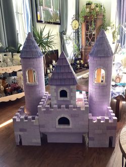 A unicorn Castle for a Party