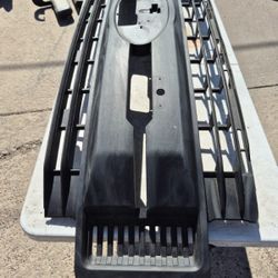 Ford F250 Grille Oem