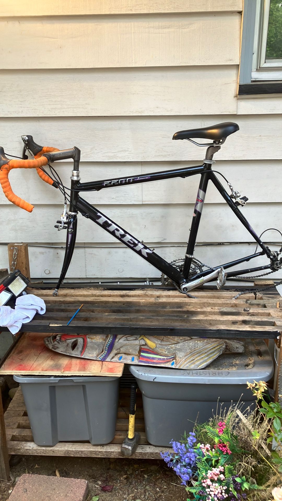 2200 Alpha SL TREK