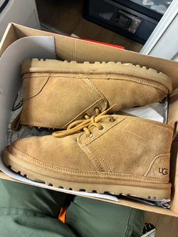 UGG Chukka Boots Wheat Suede Lace-Up