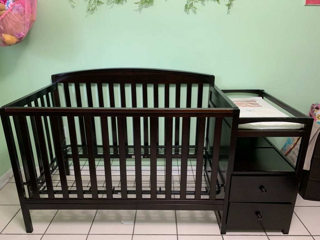 Baby crib