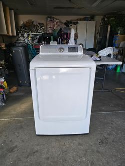 Gas Dryer, Free Delivery !