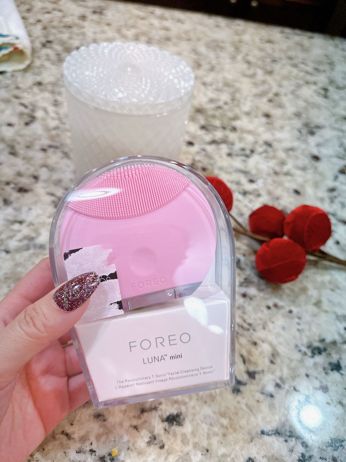 Foreo Luna mini device for a deep cleanse /NWB