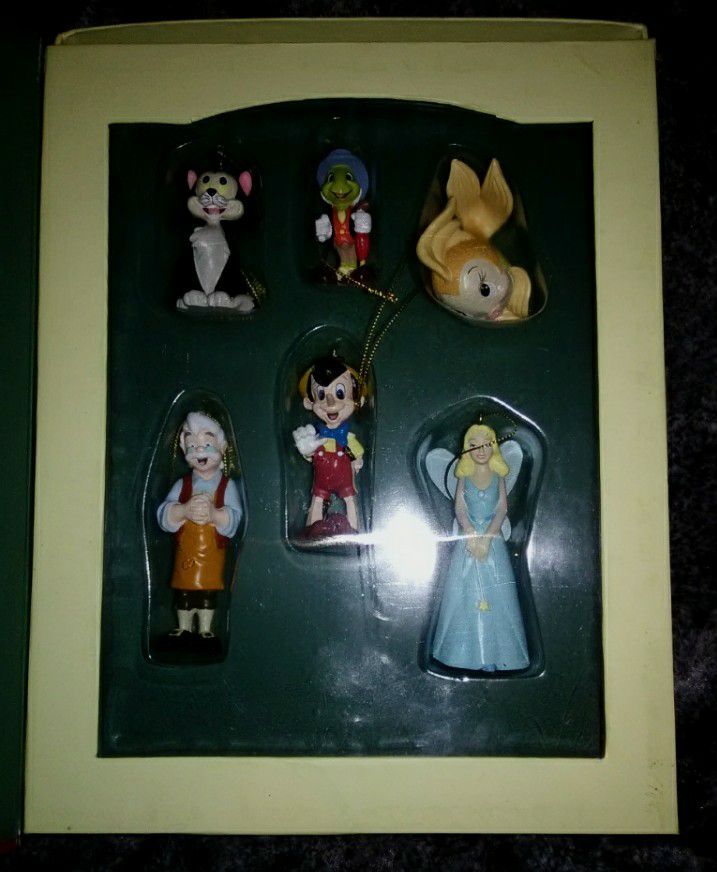 Christmas ornaments, Disney ornaments, Pinocchio Ornament books