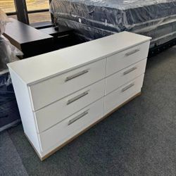 Dresser-Comoda