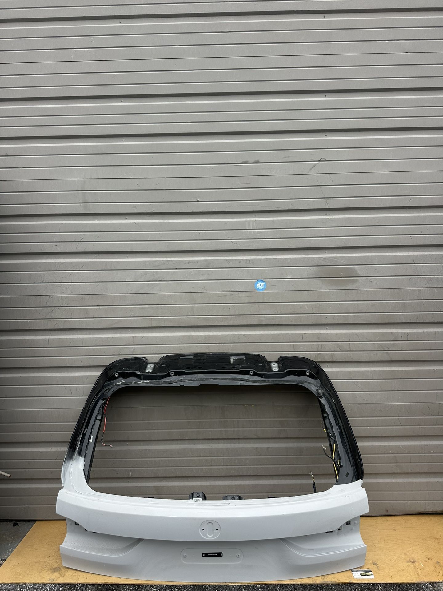 BMW X7 G07 ORIGINAL OEM REAR TAILGATE PRIMED CONDITION 2019-2025