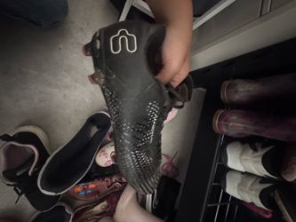 Kids cleats