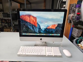 Apple iMac 21.5" All in One Computer