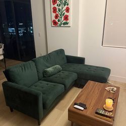 🛋 Emerald Green Velvet Sectional Sofa