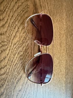 Quay Oversized Sun Glasses