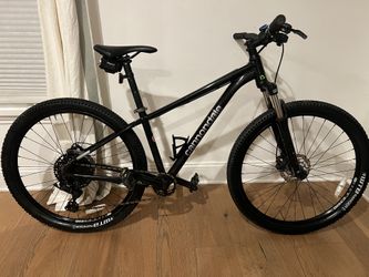 Cannondale Trail 5 Mountain Bike!