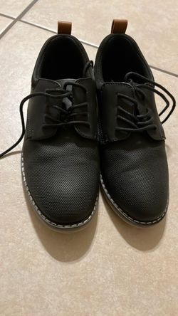 Boys shoes  size 2
