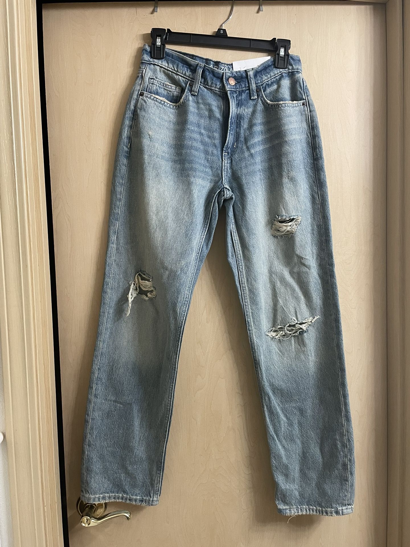 Brand New size 2 Arizona Jeans. Never worn. 
