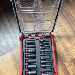 Milwaukee 19 Piece Set 3/8 Drive Deep Impact Socket Six Point  