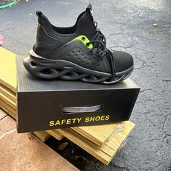 Black and Green Work Sneakers (Size 9)