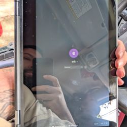 Lenovo 2 In 1 Tablet Computer 