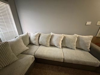 SALA GRIS
