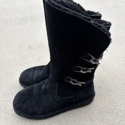 Bearpaw black boots