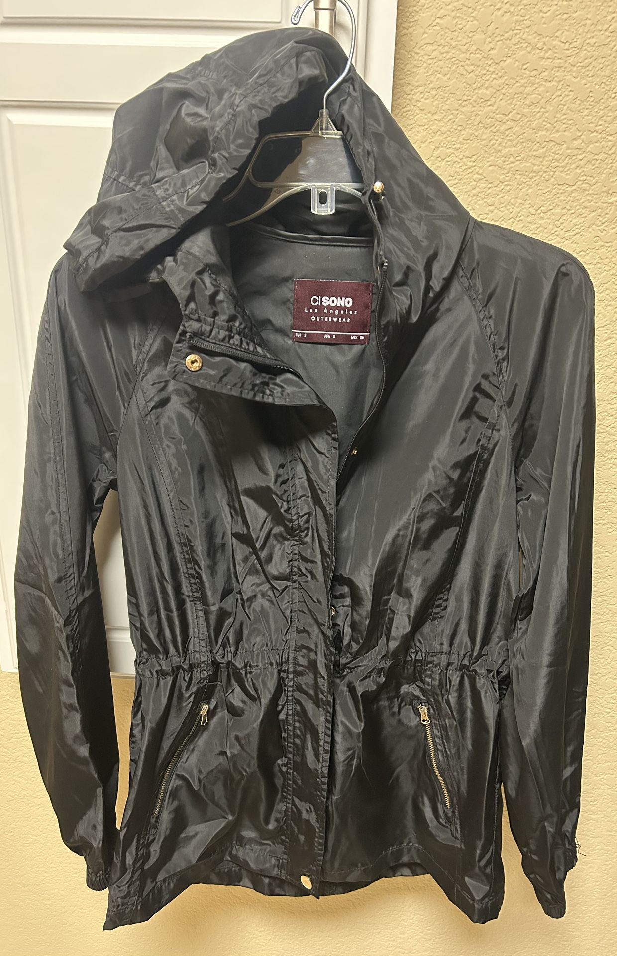 CISONO Black Windbreaker Hooded Jacket - Small 