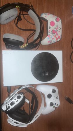 Brand New Had For A Week Xbox series s 1Tb