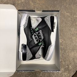 Jordan 3 green glow size 9