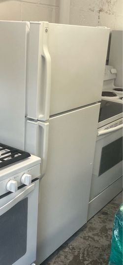 Regular Fridge 61 X 28