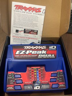 Traxxas Dual EZ Peak Dual charger