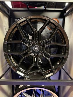 22x10” Forgestar “X12” Wheels
