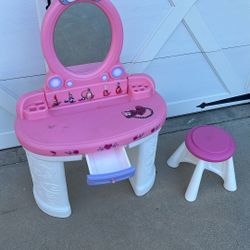 Like new kids vanity, please make offer