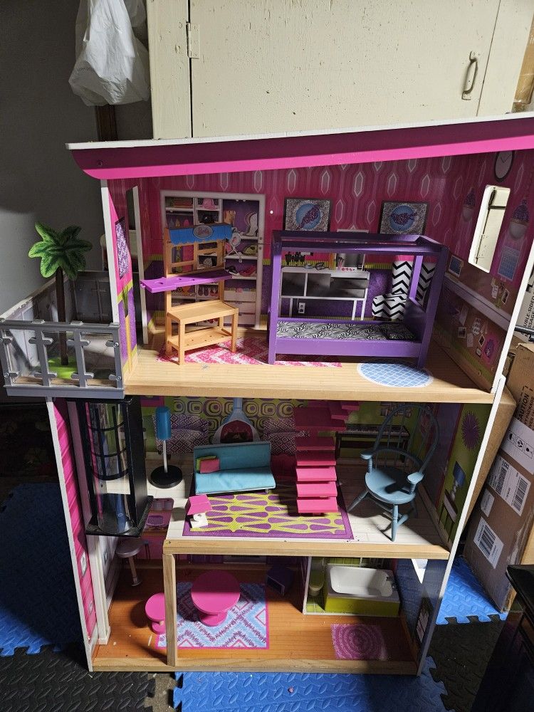 Doll House