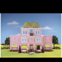 Girl large doll house