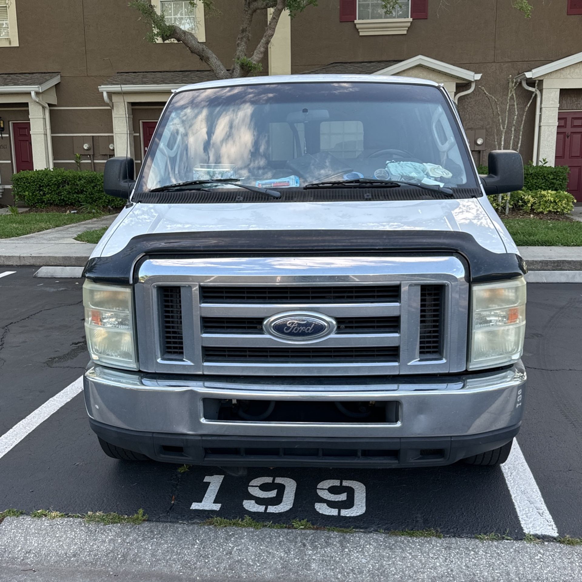 2009 Ford E-350